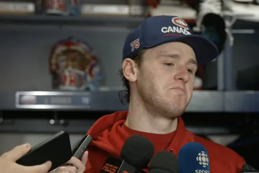 Ras-le-bol des journalistes: Jakub Dobeš arrogant avec la presse