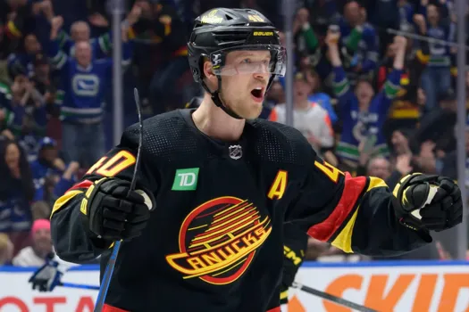 Transaction Montréal-Vancouver: Kent Hughes doit trancher