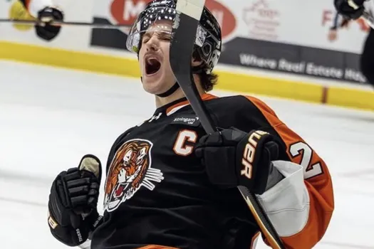 Un défenseur offensif sacrifié à Montréal: Kent Hughes construit sa transaction