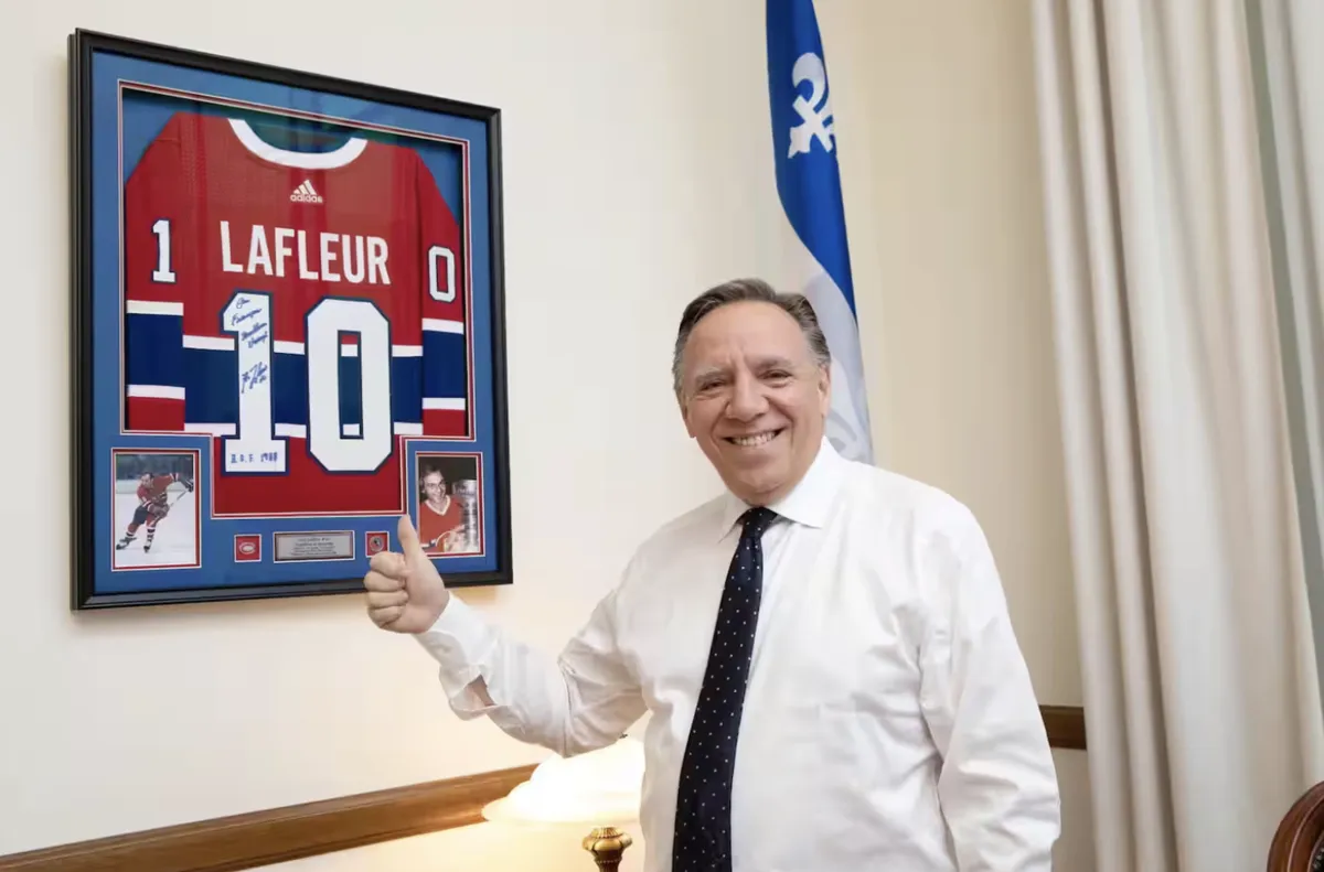 Honte nationale: François Legault doit rendre le chandail de Guy Lafleur
