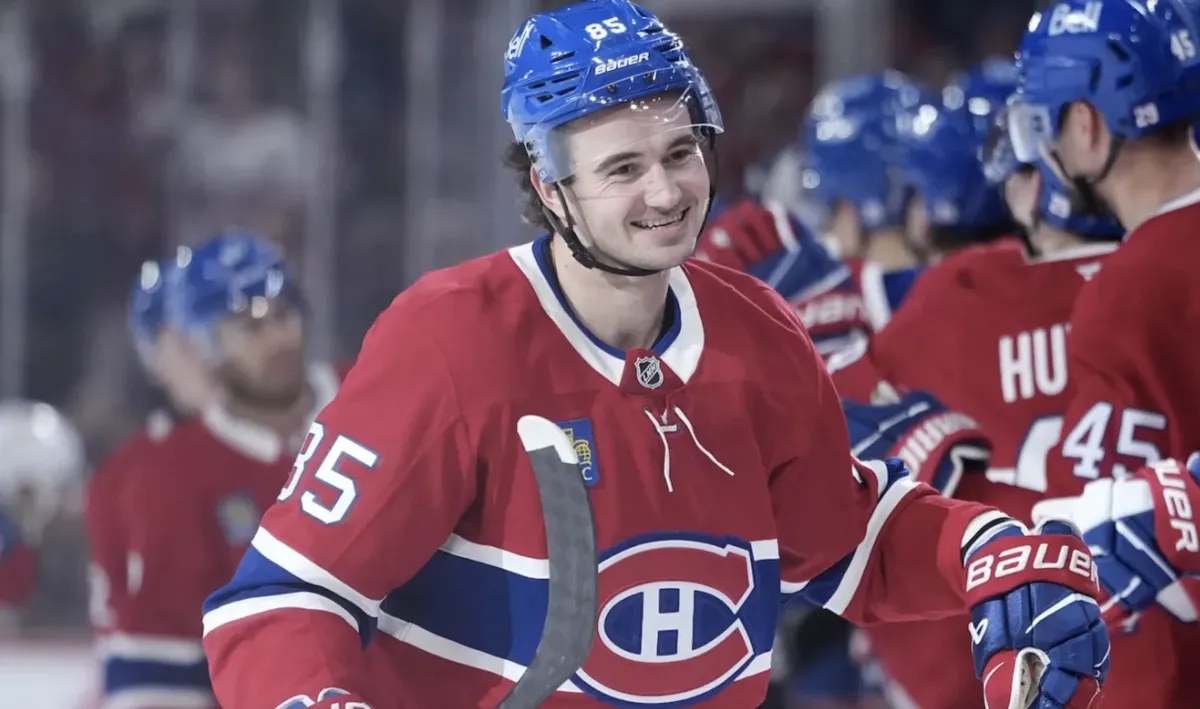 Ovation monstre pour Alexandre Texier: la foule envoie promener le DG des Blues