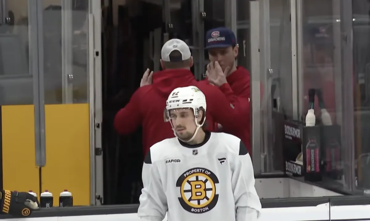 Scène gênante: Éric Raymond en panique devant Jakub Dobeš