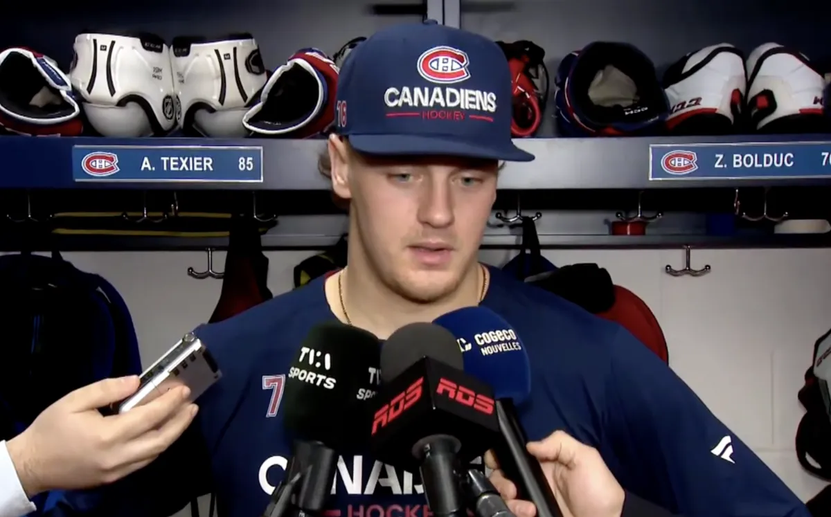 Zachary Bolduc s'effondre devant les journalistes