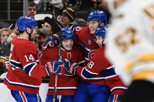 Cole Caufield le joueur de l’heure: un tour du chapeau historique