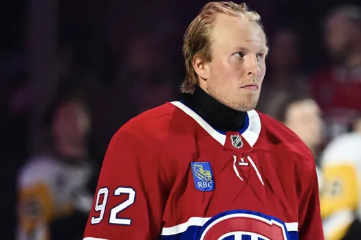 Conférence de presse catastrophique pour Patrik Laine: Kent Hughes l’écarte déjà