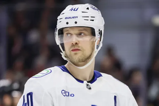 Elias Pettersson à Montréal : tout est à vendre à Vancouver