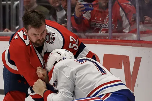 Le pire cauchemar d’Arber Xhekaj est arrivé: Georges Laraque le détruit publiquement