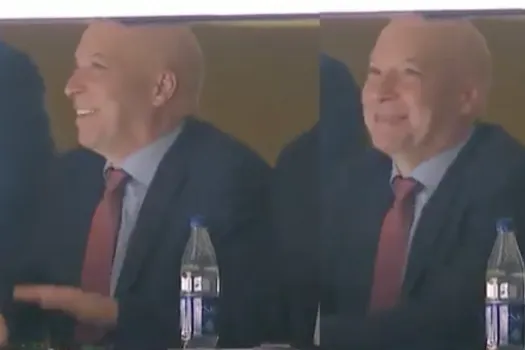 Moment d’euphorie capté au Centre Bell: Kent Hughes pris en flagrant délit