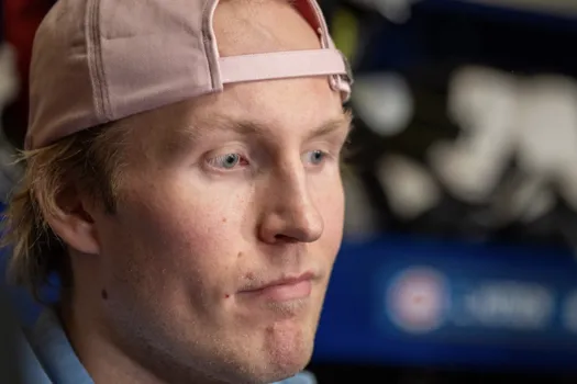 Patrik Laine brûle la glace: commotion à Brossard