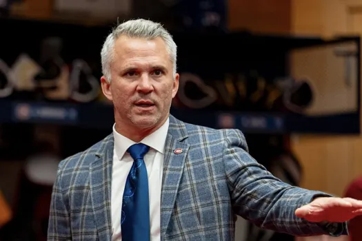 Tempête autour de Martin St-Louis: le Québec en veut au coach