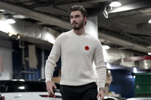 Transaction de Kirby Dach: Martin St-Louis donne un indice