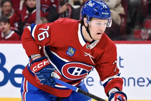 Triste scène en direct: Zachary Bolduc abandonne Martin St-Louis