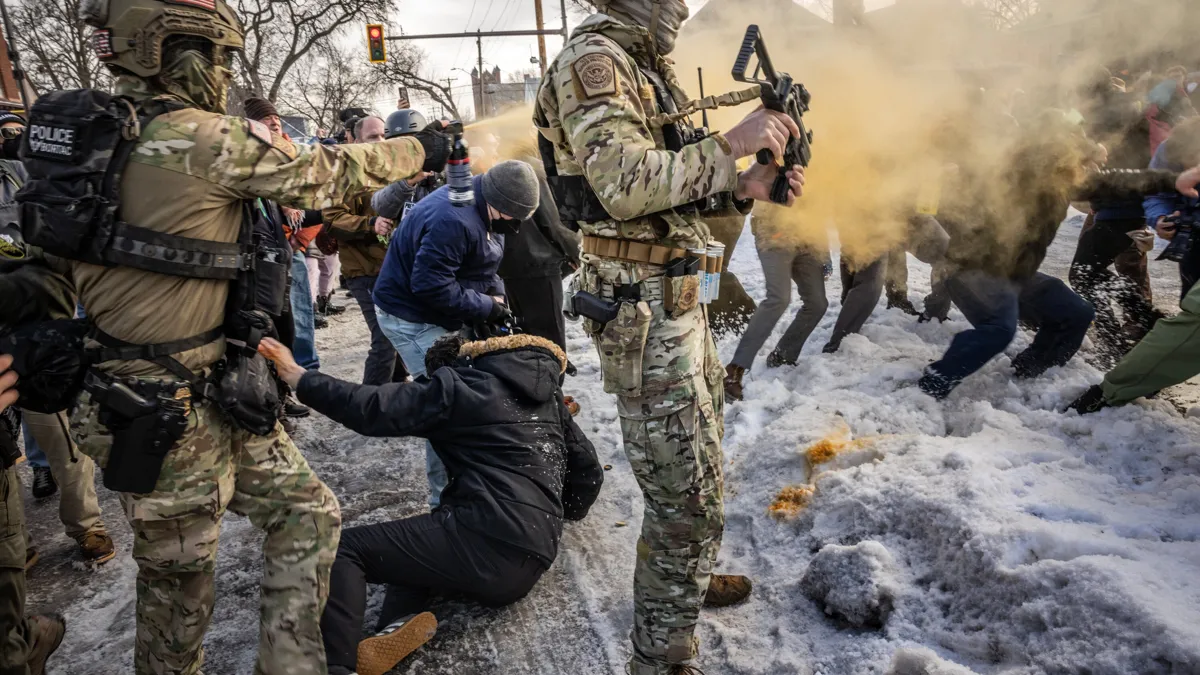 Danger dans les rues: les joueurs du CH bloqués à l'hôtel