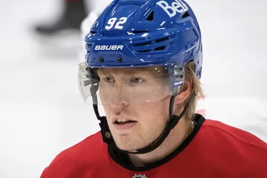 Pénalité à Kent Hughes: Patrik Laine place le DG du CH dans de beaux draps