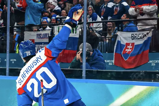 Sur un nuage: Juraj Slafkovsky se compare à Lionel Messi