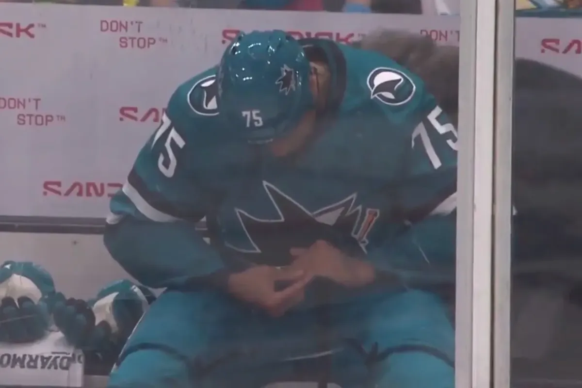 Âmes sensibles s'abstenir: le doigt de Ryan Reaves donne mal au coeur