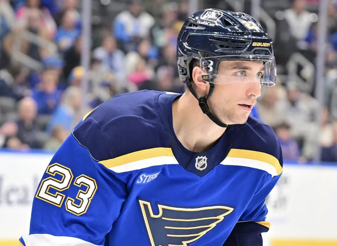 Entrevue arrogante de Logan Mailloux: Kent Hughes dans l'eau chaude