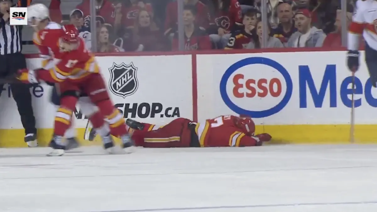 Image à glacer le sang : la LNH sous le choc après le geste dangereux d’A.J. Greer