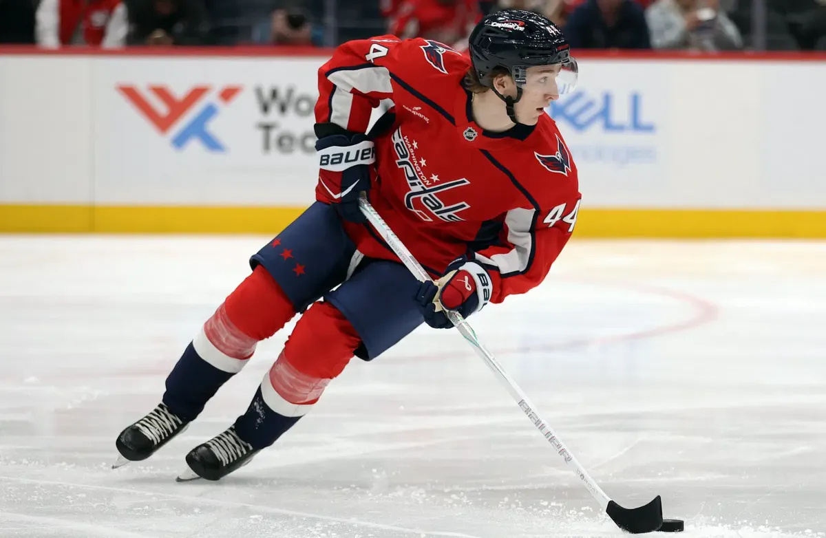 Le frère de Lane Hutson frappe un mur: dur retour à la réalité