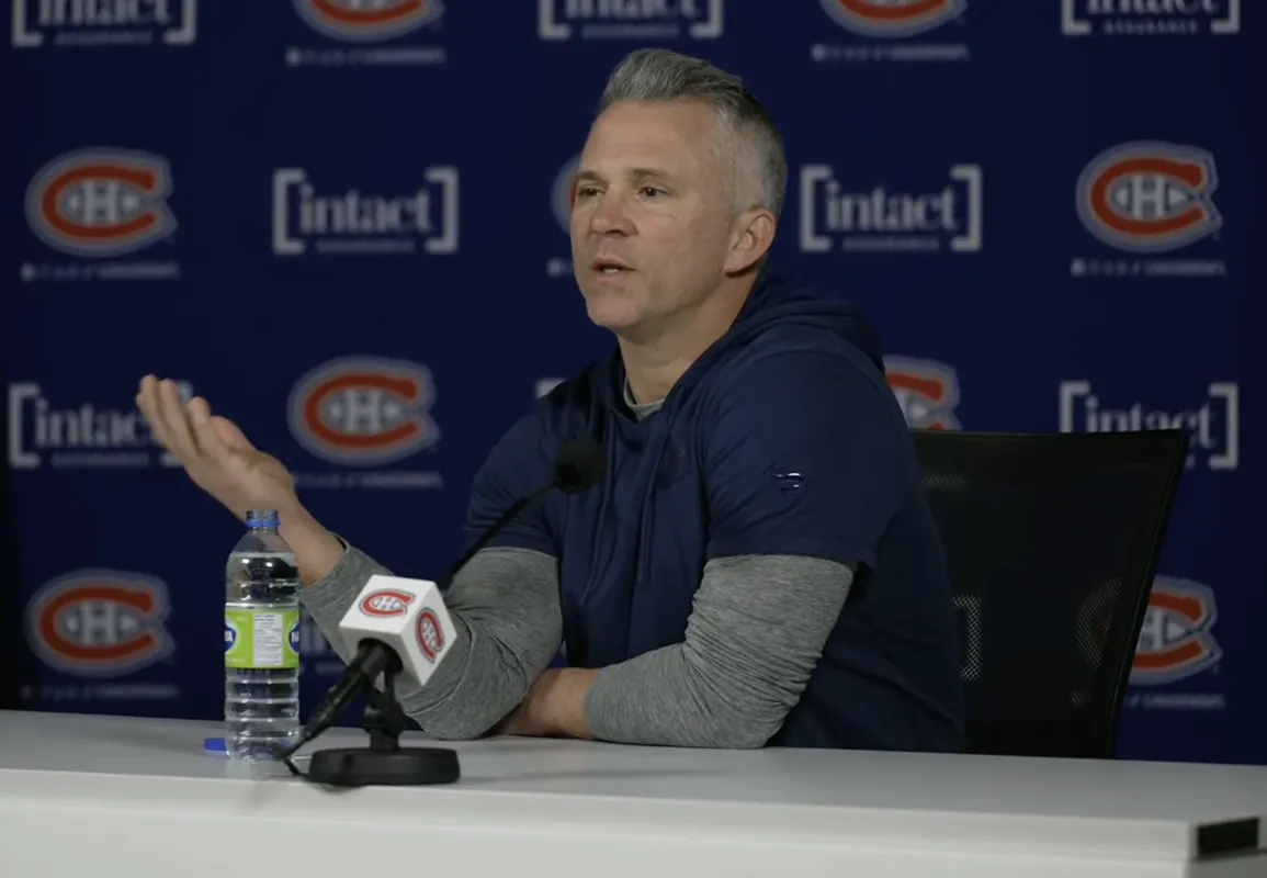 Manque de respect: Martin St-Louis détruit un journaliste
