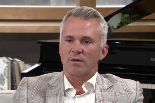 7 millions par année: Martin St-Louis passe à la banque