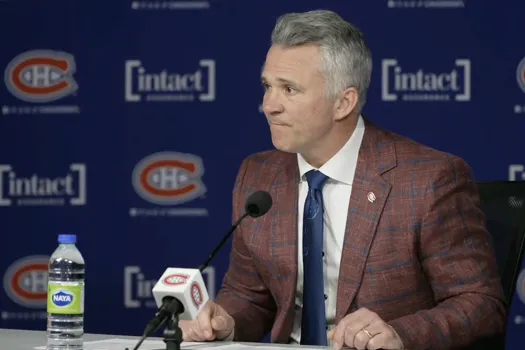 Cancer de son meilleur ami: Martin St-Louis ému en salle de presse