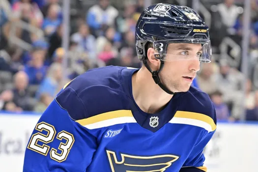 Entrevue arrogante de Logan Mailloux: Kent Hughes dans l'eau chaude