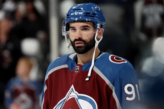 Honte à Kent Hughes : Nazem Kadri au Colorado