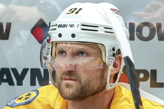 Honte à la LNH : Steven Stamkos bénéficie d’un passe-droit gênant