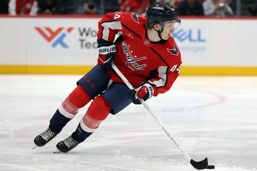 Le frère de Lane Hutson frappe un mur: dur retour à la réalité