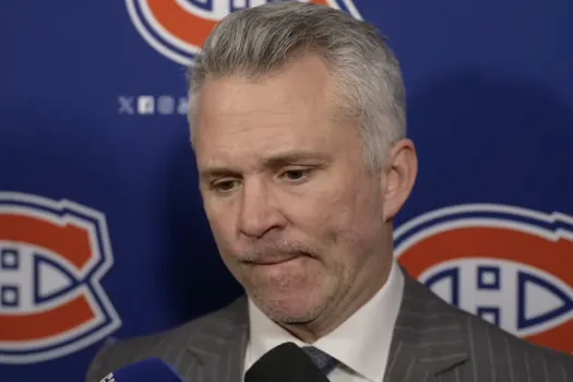 Martin St-Louis s'effondre en salle de presse: inquiétude à Montréal