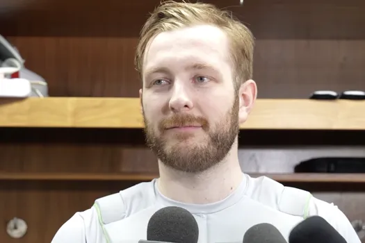 Scène honteuse dans le vestiaire des Sénateurs: Linus Ullmark commet un geste inacceptable