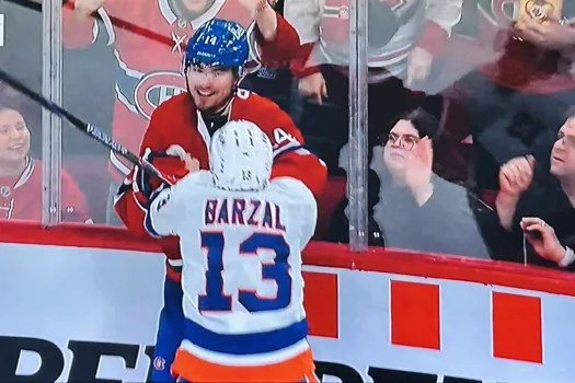 Tempête pour Nick Suzuki: traité de tous les noms