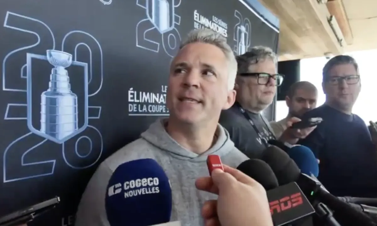 Confrontation tendue: Martin St-Louis remet un journaliste à sa place