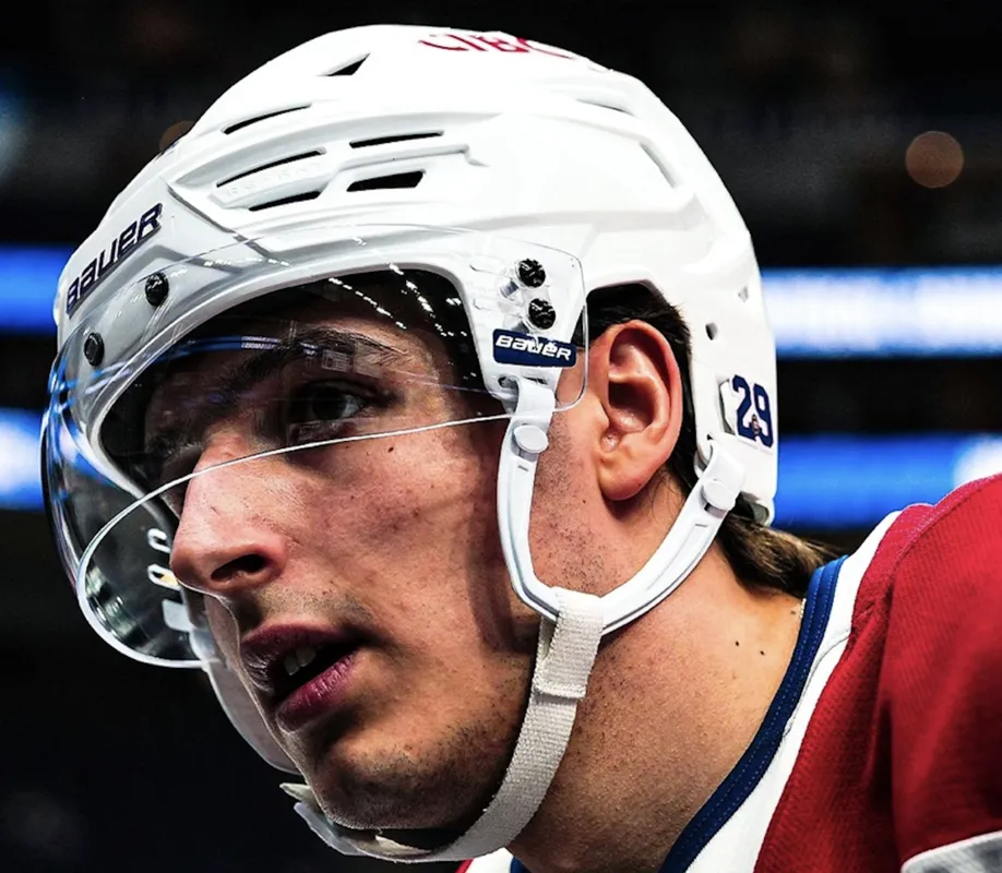 Crise d'anxiété: David Reinbacher s'effondre devant nos yeux