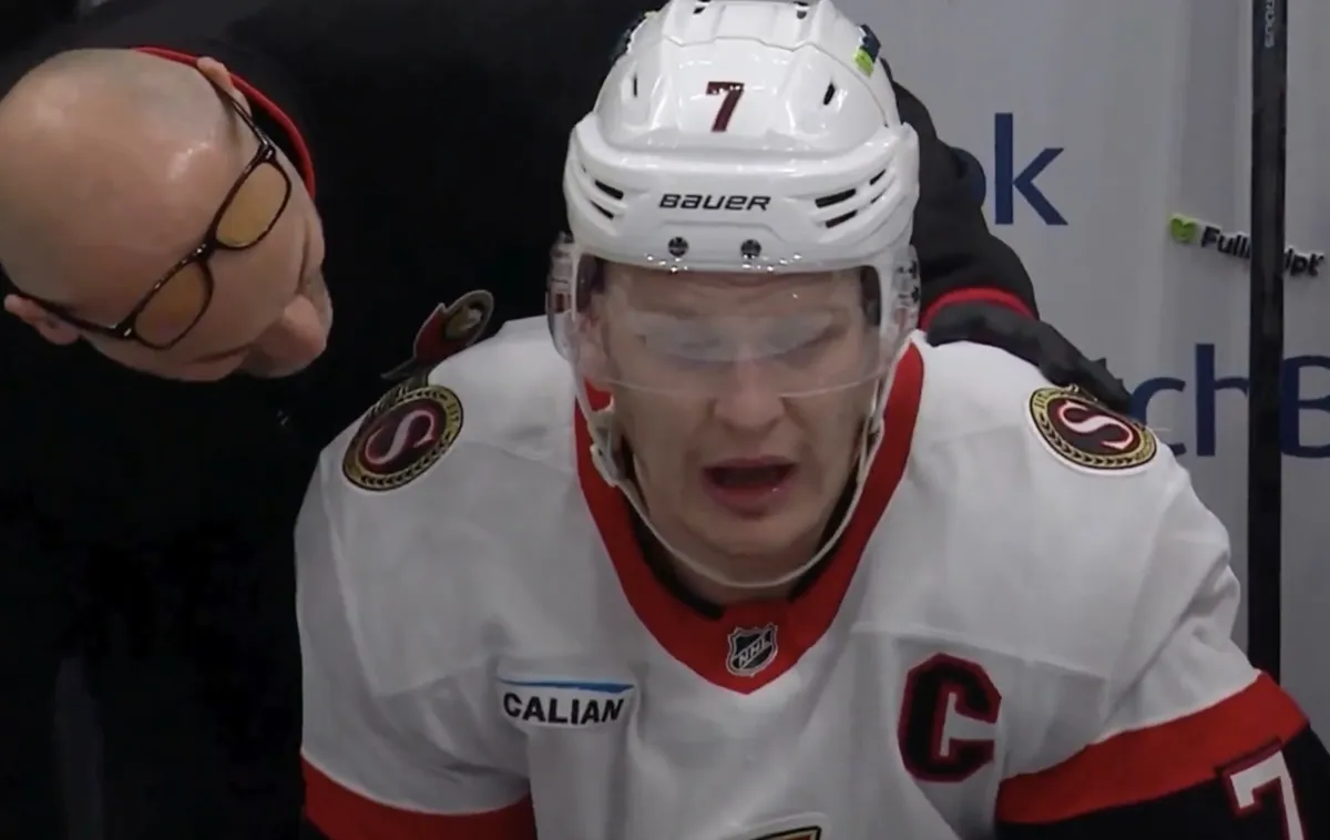 Moment inquiétant sur le banc: Brady Tkachuk commotionné