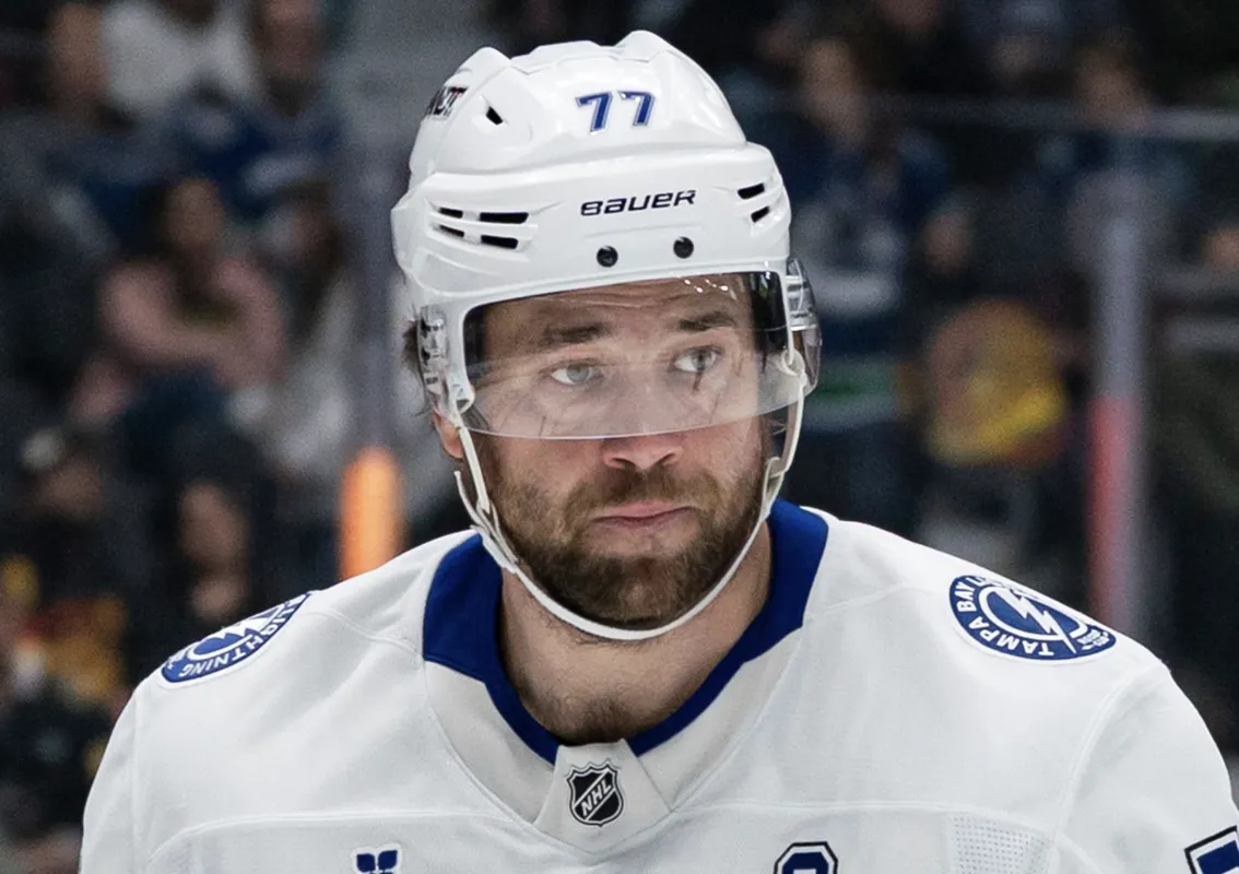 Mystère à Tampa Bay : Victor Hedman réapparaît sans explication