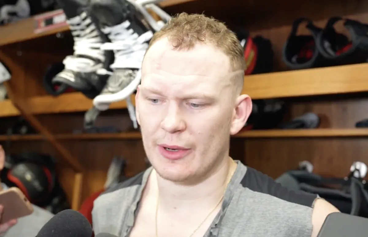 Transaction Ottawa-New Jersey: Brady Tkachuk perd patience devant les journalistes