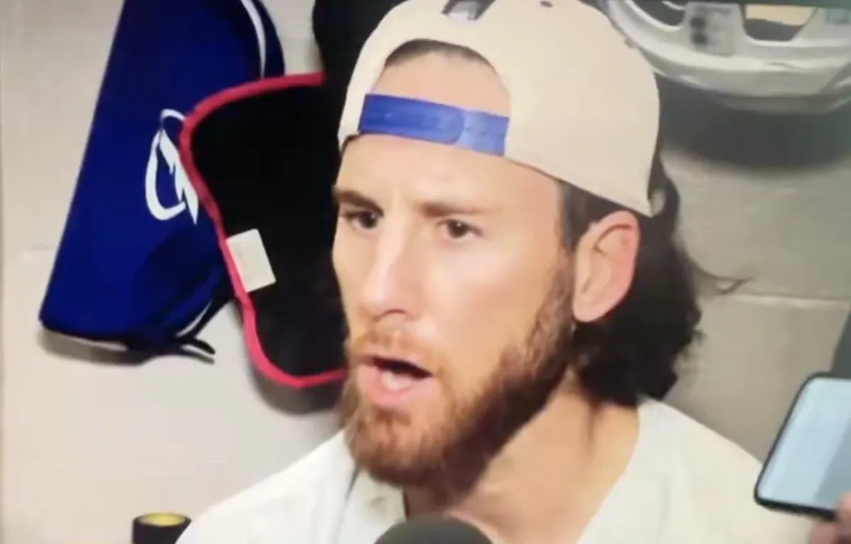 Trop gentils avec le vilain : les médias québécois s’écrasent devant Scott Sabourin