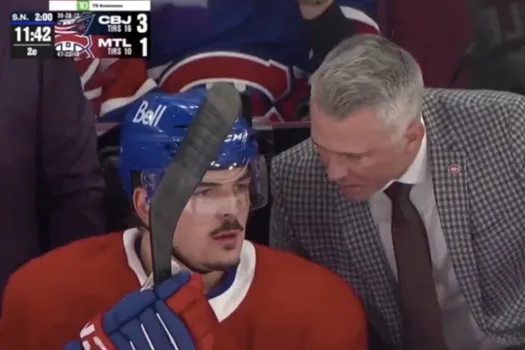 Altercation verbale: Martin St-Louis ramasse Arber Xhekaj