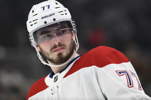 Honte à Kirby Dach: coupable sur toute la ligne