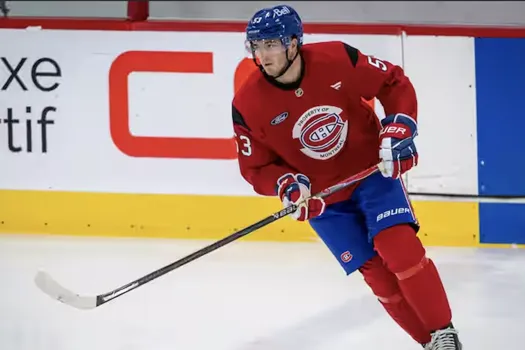 Inquiétude pour Noah Dobson: sa main ne semble pas en forme