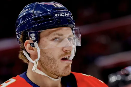 Les joueurs du Lightning capotent: Matthew Tkachuk fait exploser les partisans du CH