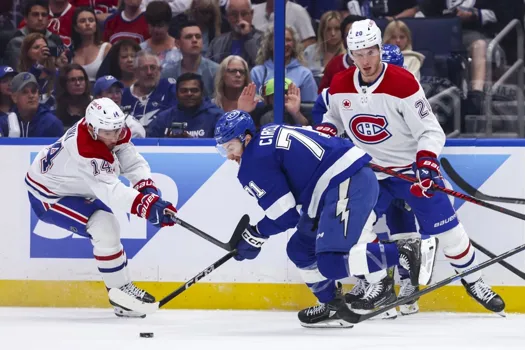 Propos arrogants: Anthony Cirelli se moque de Nick Suzuki