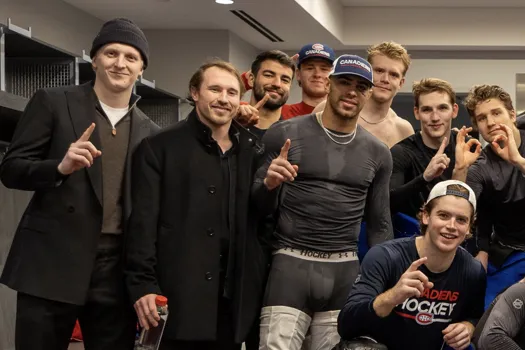 Scène honteuse dans la chambre: Brendan Gallagher refuse d’honorer Nick Suzuki