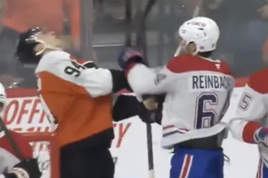 Scène de frustration: David Reinbacher ridiculisé par Porter Martone