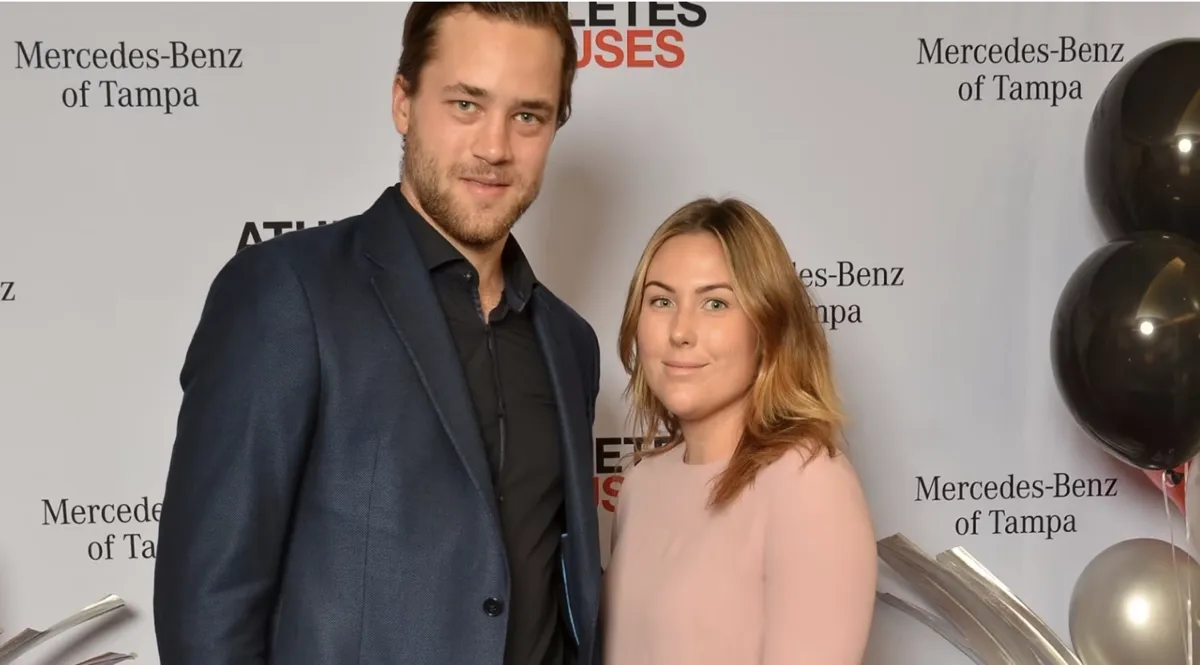 Bombe médiatique à Tampa Bay: des révélations choquantes sur la femme de Victor Hedman