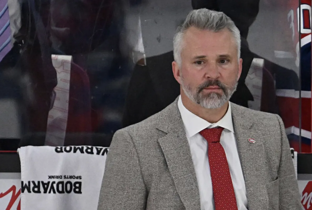 Coaching de perdant: Martin St-Louis exposé devant le Québec