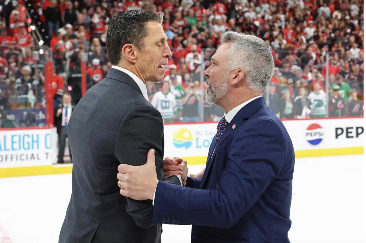 Conférence de presse ridicule: Martin St-Louis ne veut pas s’inspirer de Rob Brind'Amour