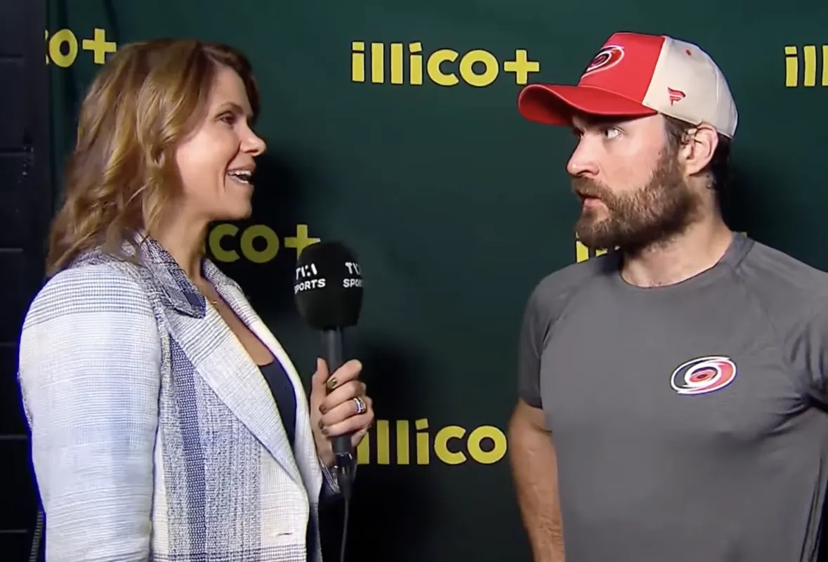 Honteux: Élizabeth Rancourt rit avec William Carrier après son coup sale sur Lane Hutson